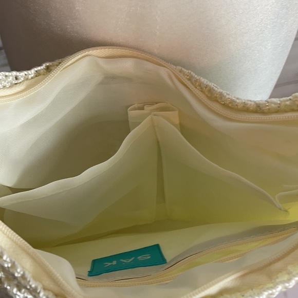 The Sak Sweet Little Crochet Bag with Silver Thread Inlay - Picture 5 of 8